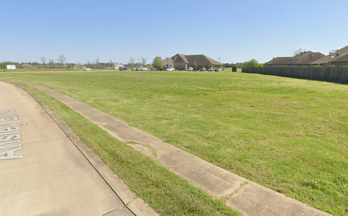 Pictures of Retail, Land property located at 124 Versailles Boulevard, Alexandria, LA 71303 for sales - image #1