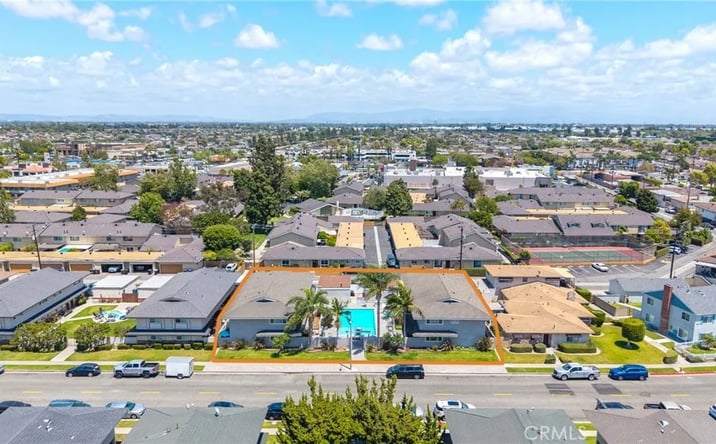 Pictures of Multifamily property located at 12122-12132 Bailey Avenue, Garden Grove, CA 92845 for sales - image #1