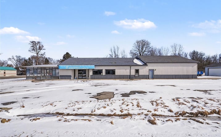 Pictures of Retail property located at 6017 W Pierson Road, Flushing, MI 48433 for sales - image #1