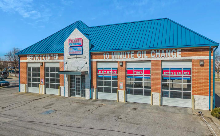 Pictures of Retail property located at 641 Southwest 19th Street, Moore, OK 73160 for sales - image #1