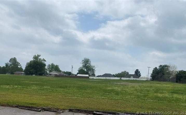 Pictures of Land property located at Division Street, Sapulpa, OK 74066 for sales - image #1
