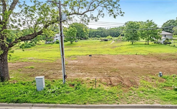 Pictures of Land, Multifamily property located at 4710 Knox Avenue, Merriam, KS 66203 for sales - image #1