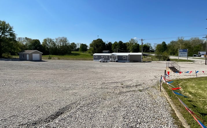 Pictures of Retail property located at 1930 W US Highway 36, Bainbridge, IN 46105 for sales - image #1