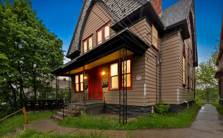 Pictures of Multifamily property located at 1106 BUTTERNUT ST, SYRACUSE, NY 13208 for sales - image #1