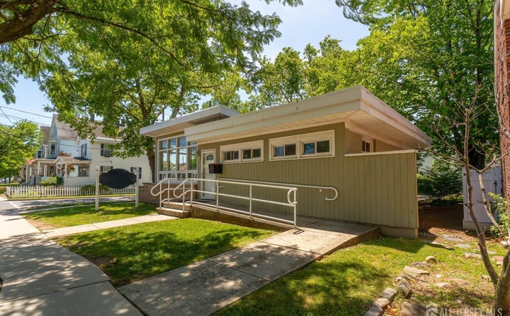 Pictures of Office property located at 283 Washington Avenue, Carteret, NJ 07008 for sales - image #1