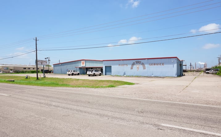 Pictures of Industrial property located at 6550 Leopard Street, Corpus Christi, TX 78409 for sales - image #1