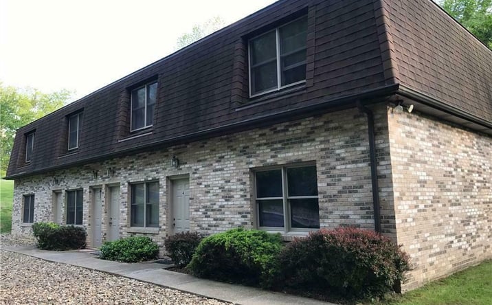 Pictures of Multifamily property located at 108 Oak Drive, Saxonburg, PA 16056 for sales - image #1