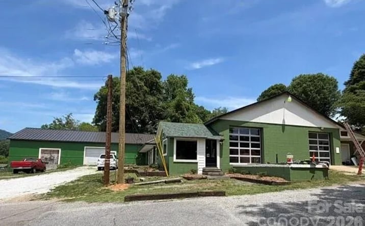 Pictures of Mixed Use, Special Purpose, Self Storage property located at 68 Circle Drive, Marion, NC 28752 for sales - image #1