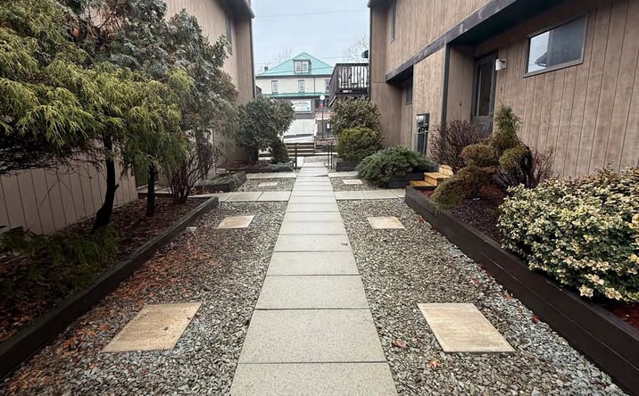 Pictures of Multifamily property located at 121 South Quarry Street, Mount Pleasant, PA 15666 for sales - image #1