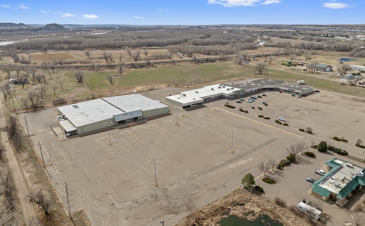 Pictures of Retail property located at 1515 West Bell Street, Glendive, MT 59330 for sales - image #1