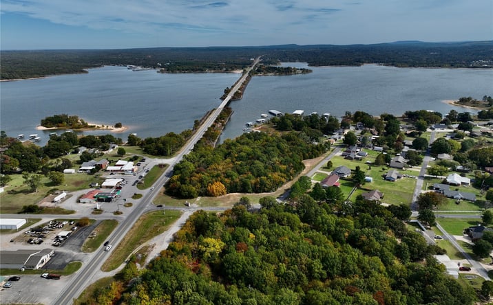 Pictures of Land property located at 4 E Highway 9, Eufaula, OK 74432 for sales - image #1