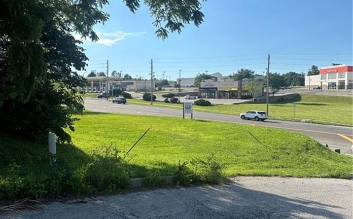 Pictures of Land property located at 4708 Emery Avenue, KCMO, MO 64136 for sales - image #1