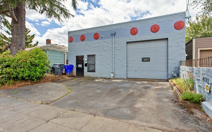 Pictures of Mixed Use property located at 4121 SE 60TH AVE, PORTLAND, OR 97206-3705 for sales - image #1