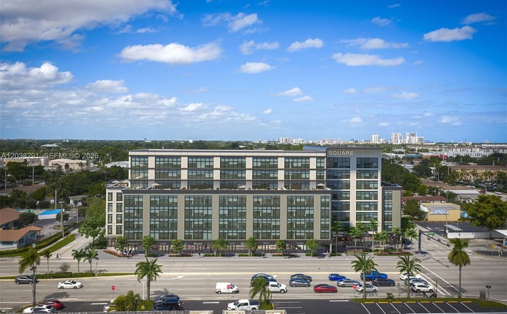 Pictures of Office property located at 400 W Hallandale Beach Blvd # 621, Hallandale Beach, FL 33009 for sales - image #1