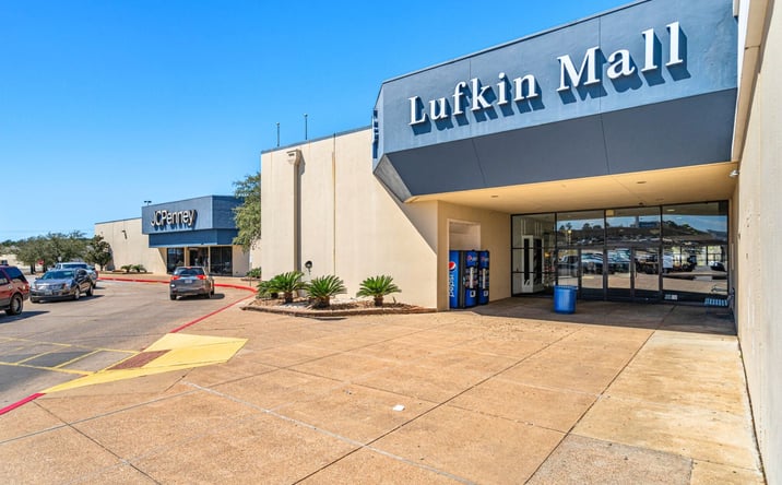 Pictures of Retail property located at 4600 South Medford Drive, Lufkin, TX 75901 for sales - image #1