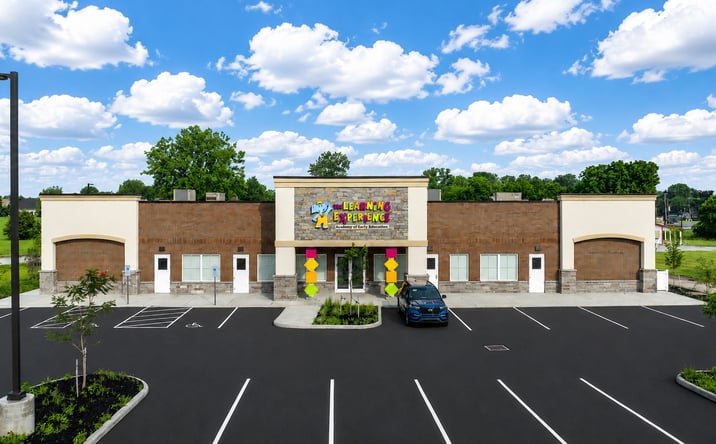 Pictures of Retail property located at 658 Commerce Drive, Pickerington, OH 43147 for sales - image #1