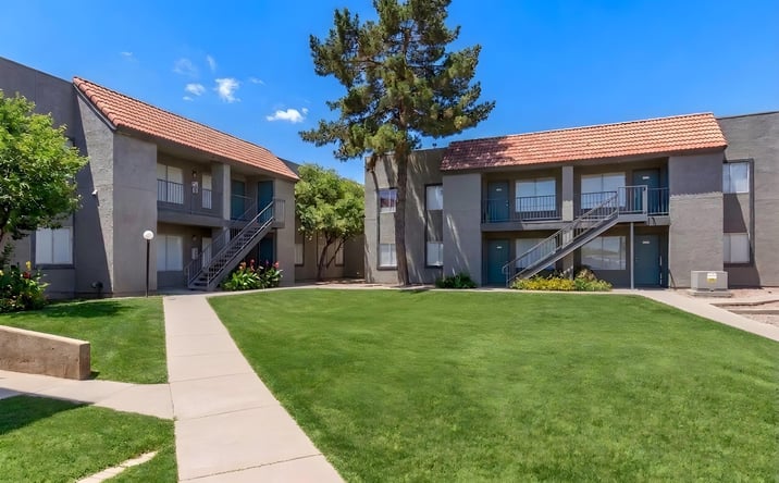 Pictures of Multifamily property located at 40 E SUNLAND AVE, PHOENIX, AZ 85040-9300 for sales - image #1