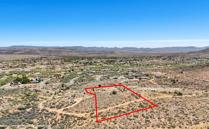 Pictures of Land property located at 00 S Lot H - Val Vista Road, Mayer, AZ 86333 for sales - image #1