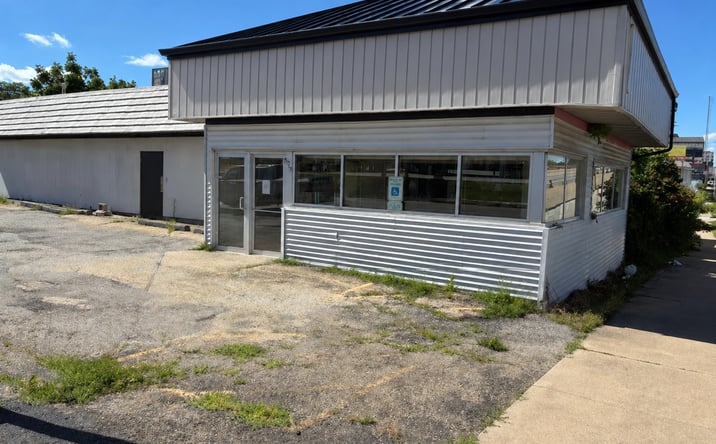 Pictures of Retail, Mixed Use property located at 509 S. Main, Bloomington, IL 77657-7376, 506 S. Center, Bloomington, IL 61701 for sales - image #1