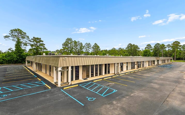 Pictures of Office property located at 206 Highland Park Plaza, Covington, LA 70433 for sales - image #1