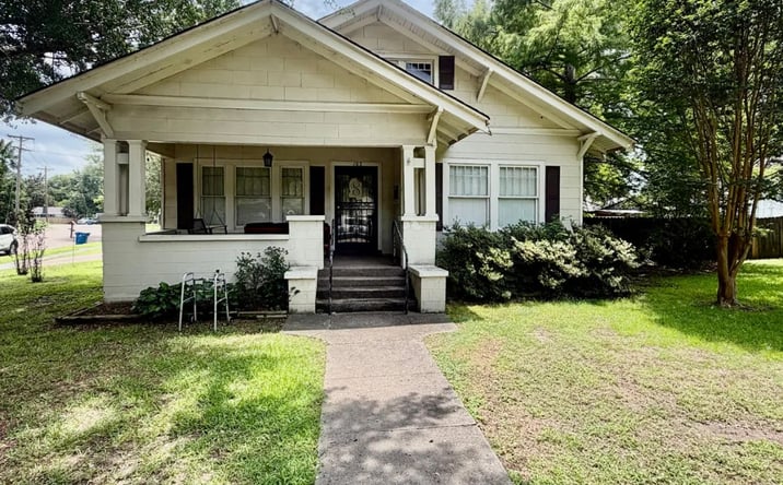 Pictures of Land property located at 102 Elm Avenue, 69051, MS 38614 for sales - image #1