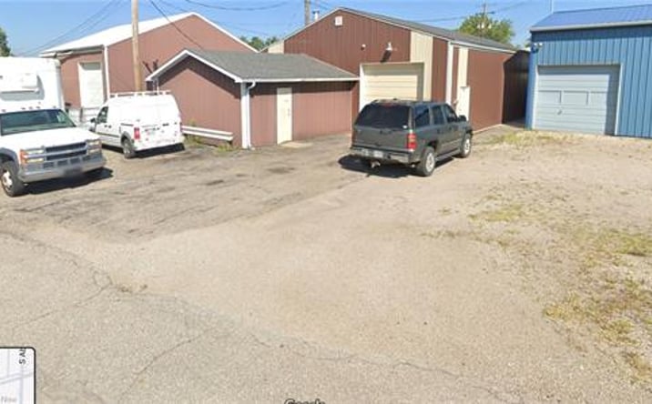 Pictures of Industrial property located at 165 Kenwood St #1/2, Elyria, OH 44035 for sales - image #1