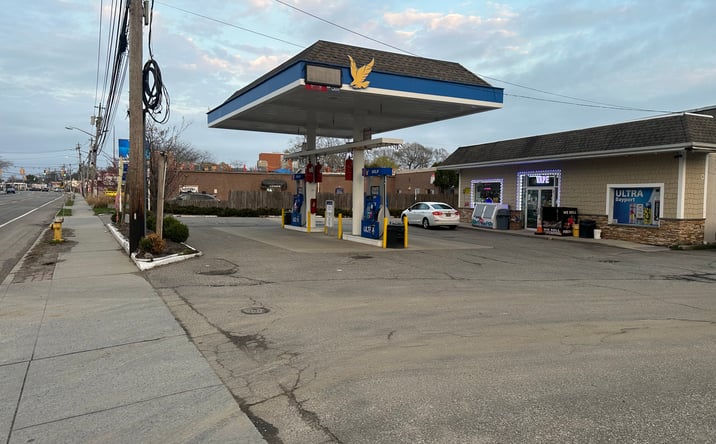 Pictures of Retail, Land, Special Purpose property located at 698 Montauk Highway, Bayport, NY 11705 for sales - image #1