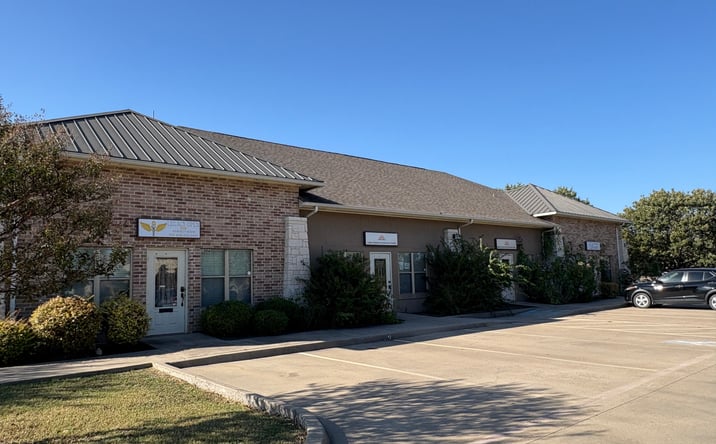 Pictures of Office property located at 101 Executive Ct., Waxahachie, TX 75165 for sales - image #1