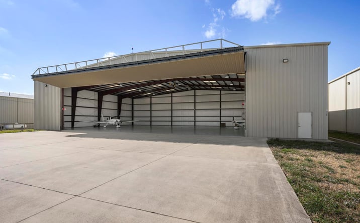 Pictures of Special Purpose property located at 1438 HUDSON AIRPORT BLVD, MESQUITE, TX 75181 for sales - image #1