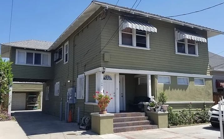 Pictures of Multifamily property located at 1144 S Kingsley Dr, Los Angeles, CA 90006 for sales - image #1