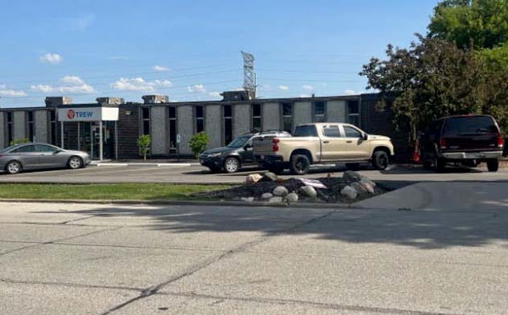 Pictures of Office, Industrial property located at 11925 W Carmen Ave, Milwaukee, WI 53225 for sales - image #1