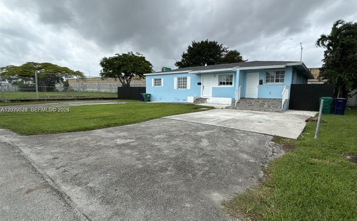 Pictures of Multifamily property located at 2150 SW 76th Ct, Miami, FL 33155 for sales - image #1