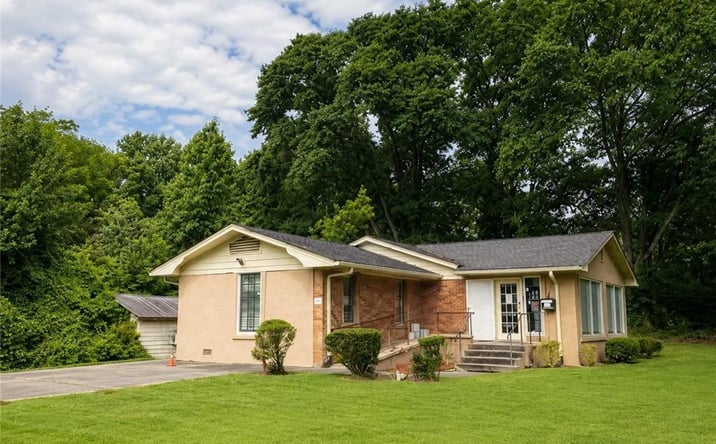 Pictures of Office property located at 5100 Old Bill Cook Road, Atlanta, GA 30349 for sales - image #1