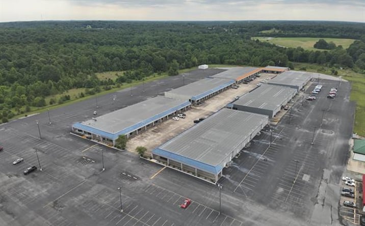 Pictures of Retail, Office, Mixed Use property located at 385 Outlet Ave, Eddyville, KY 42038 for sales - image #1