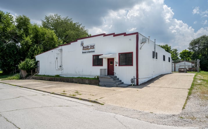 Pictures of Retail, Office, Industrial property located at 2936 Saint Xavier Street, Louisville, KY 40212 for sales - image #1