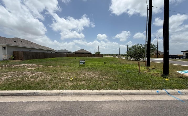 Pictures of Land, Multifamily property located at Juan Castillo Ave # 91, Port Isabel, TX 78578 for sales - image #1
