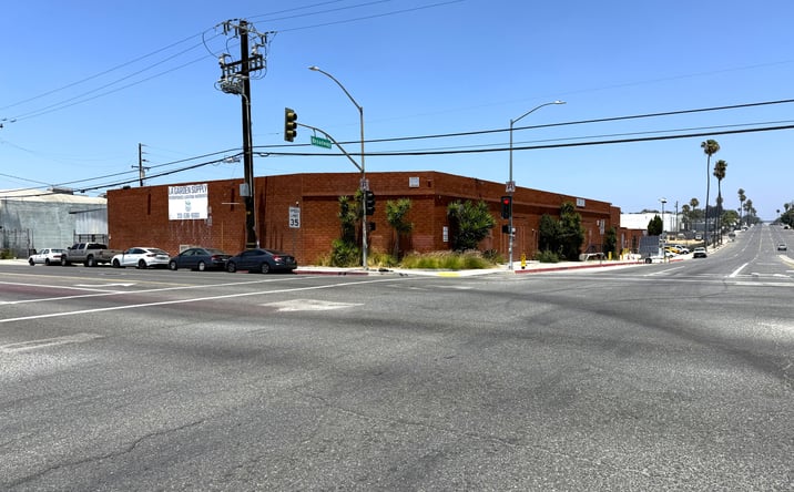 Pictures of Retail, Industrial property located at 13435 South Broadway, Los Angeles, CA 90061 for sales - image #1