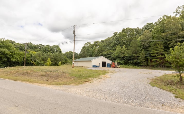 Pictures of Office, Industrial, Mixed Use property located at 135 LIME ROCK RD, TUSCUMBIA, AL 35674-8602 for sales - image #1