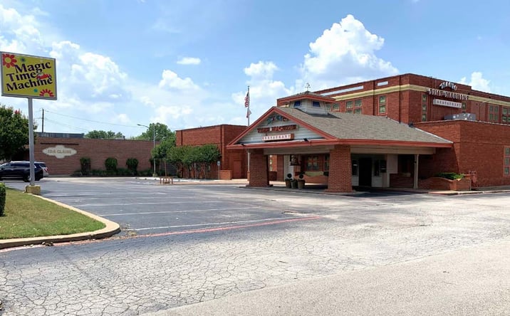 Pictures of Retail property located at 5003 Belt Line Rd, Dallas, TX 75254 for sales - image #1