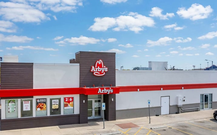 Pictures of Retail property located at 1395 S I-35, New Braunfels, TX 78130 for sales - image #1