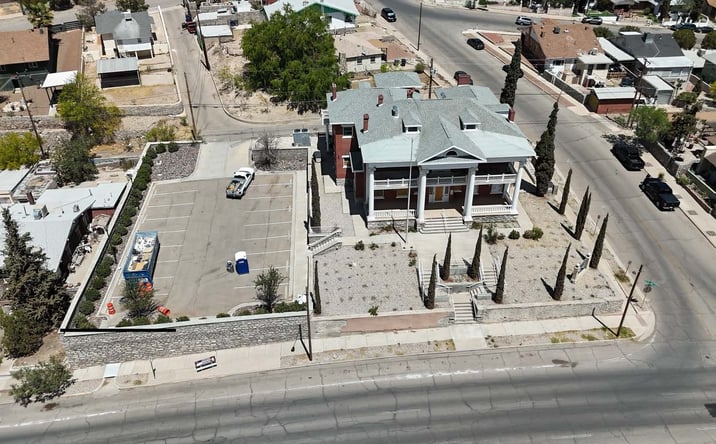 Pictures of Office, Mixed Use property located at 1725 Arizona Avenue, El Paso, TX 79902 for sales - image #1