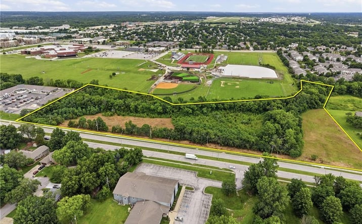 Pictures of Land, Multifamily property located at E Chipman Road, Lee's Summit, MO 64063 for sales - image #1