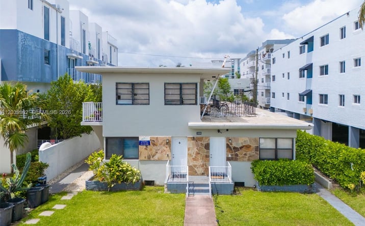 Pictures of Multifamily property located at 1980 Biarritz Dr, Miami Beach, FL 33141 for sales - image #1