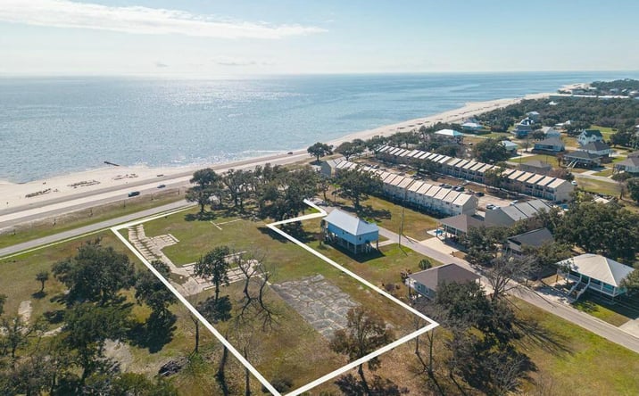 Pictures of Multifamily, Mixed Use, Land property located at 530 Beach Boulevard West, Long Beach, MS 39560 for sales - image #1