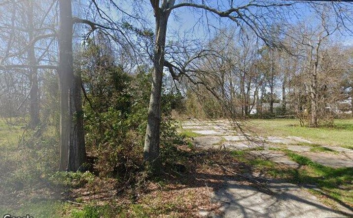 Pictures of Land property located at 825 N 19th St, Baton Rouge, LA 70802 for sales - image #1