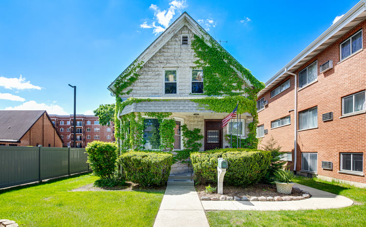 Pictures of Office property located at 422 W Wesley Street, Wheaton, IL 60187 for sales - image #1