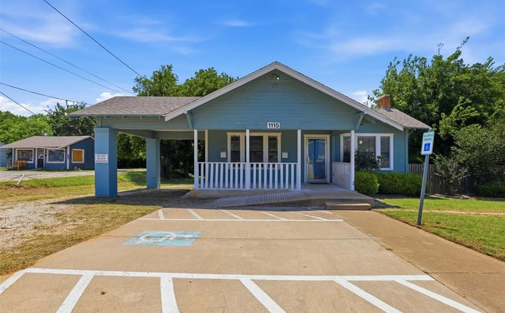 Pictures of Office property located at 1115 N Main Street, Cleburne, TX 76033 for sales - image #1