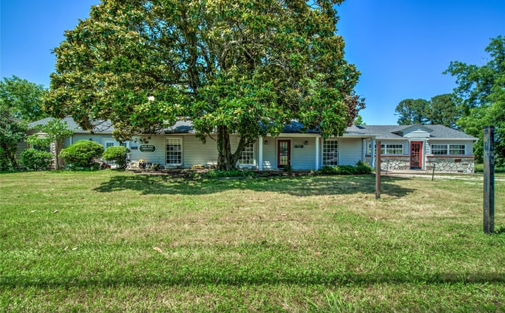 Pictures of Mixed Use property located at 2600 Arlington, Ada, OK 74820 for sales - image #1