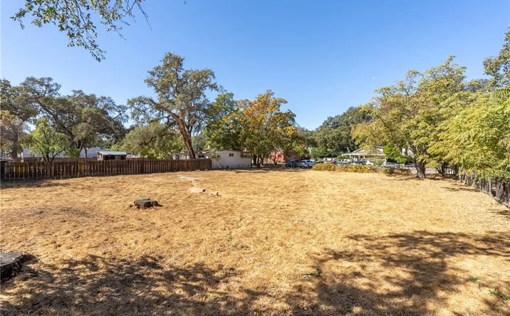 Pictures of Land property located at 93 S Main, Templeton, CA 93465 for sales - image #1
