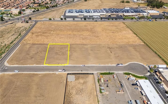 Pictures of Land property located at 215 Commerce, Los Banos, CA 93635 for sales - image #1